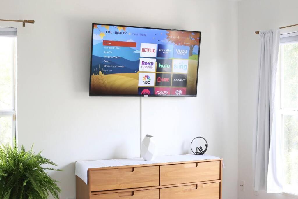 Sanctuary Gainesville Bright 2 Bedroom King Condo Εξωτερικό φωτογραφία