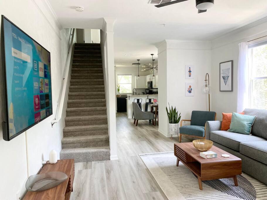 Sanctuary Gainesville Bright 2 Bedroom King Condo Εξωτερικό φωτογραφία