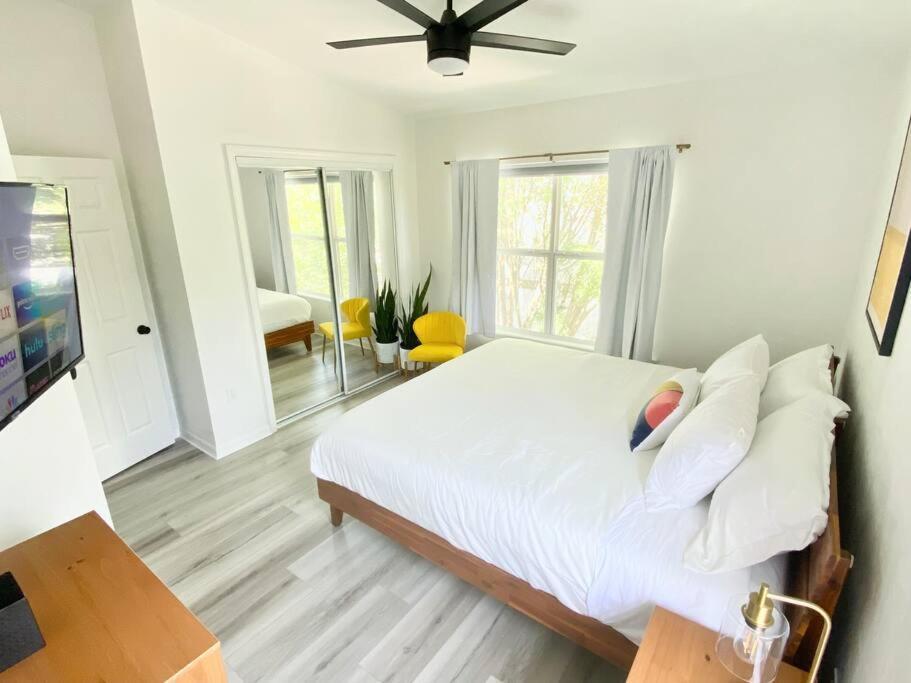 Sanctuary Gainesville Bright 2 Bedroom King Condo Εξωτερικό φωτογραφία