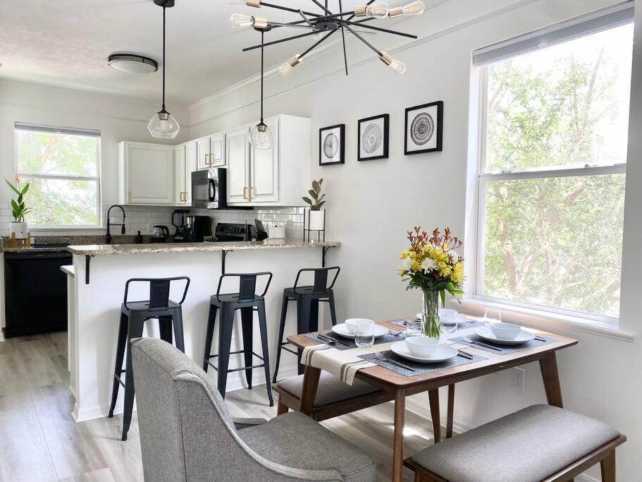 Sanctuary Gainesville Bright 2 Bedroom King Condo Εξωτερικό φωτογραφία