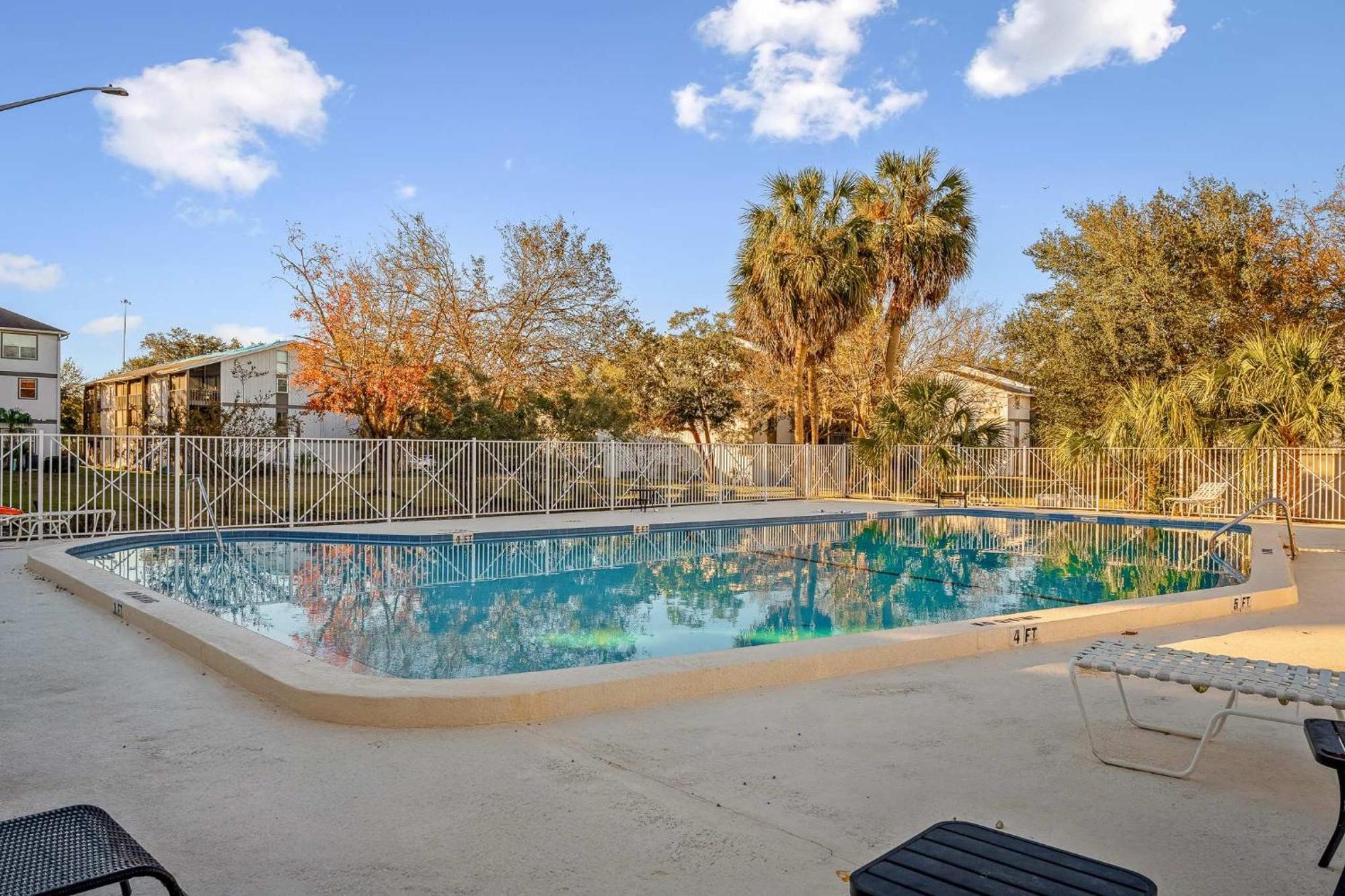 Sanctuary Gainesville Bright 2 Bedroom King Condo Εξωτερικό φωτογραφία